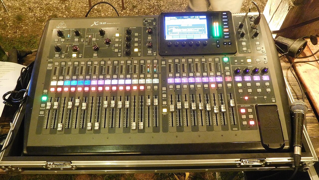 behringer x32 compact