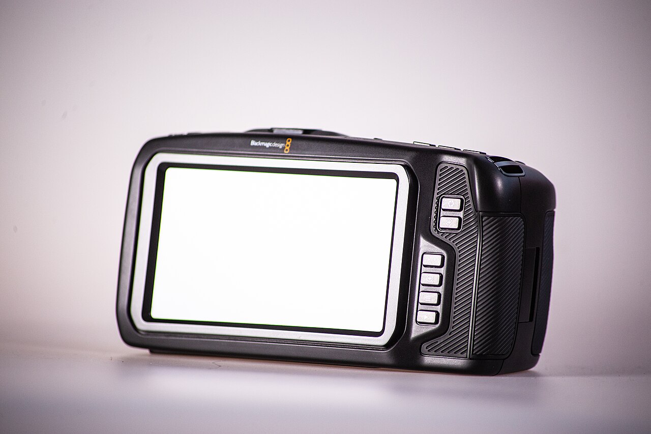 blackmagic pocket 6k pro