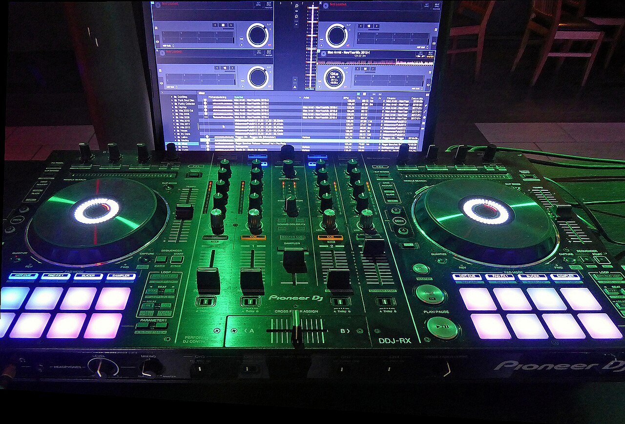 dj pioneer ddj flx4