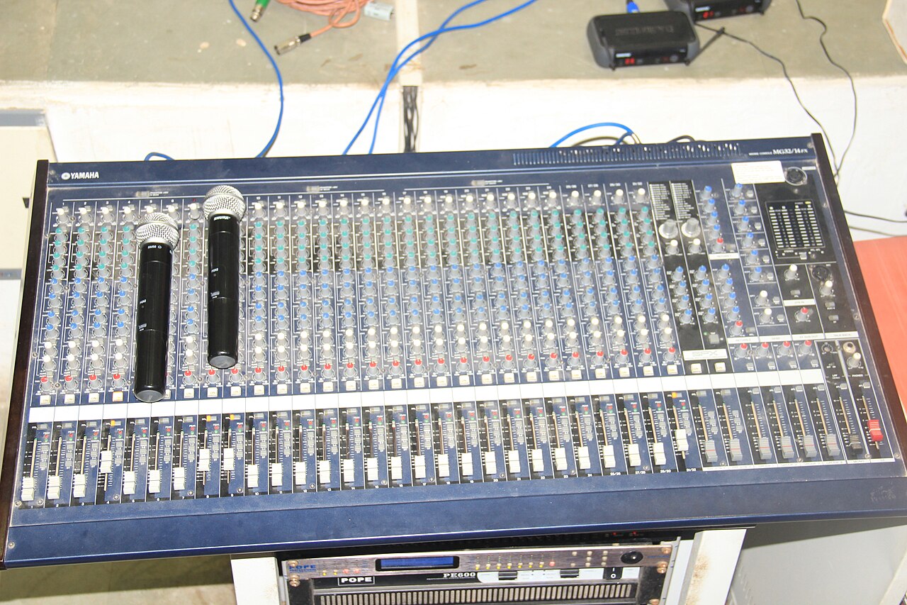showcase_радиосистема_shure_blx24sm58